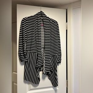 EUC Chico’s open cardigan